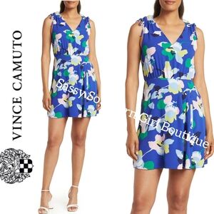 🆕⭐ Vince Camuto Blue Floral Mini Dress